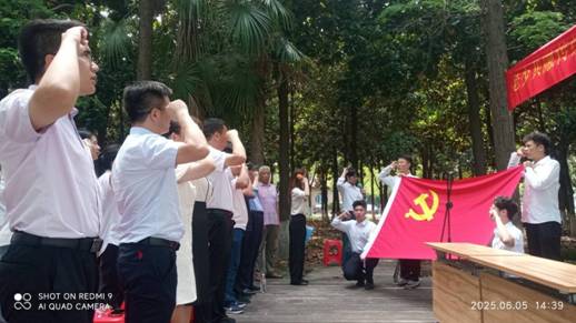 Q1G{~JPPK@LPF09@_4{BDDE_tmb